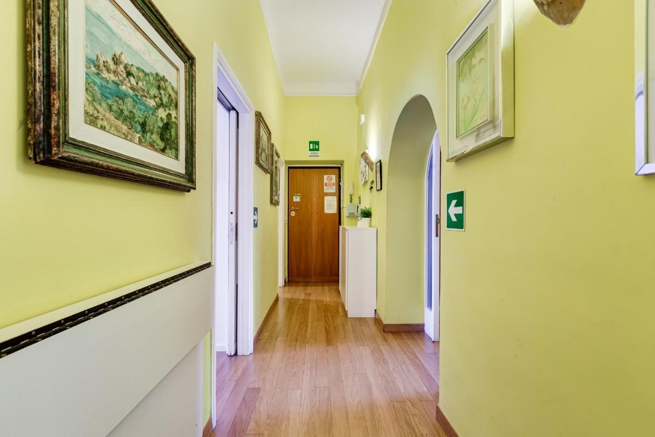 Andrea'S Vatican Museum ローマ エクステリア 写真